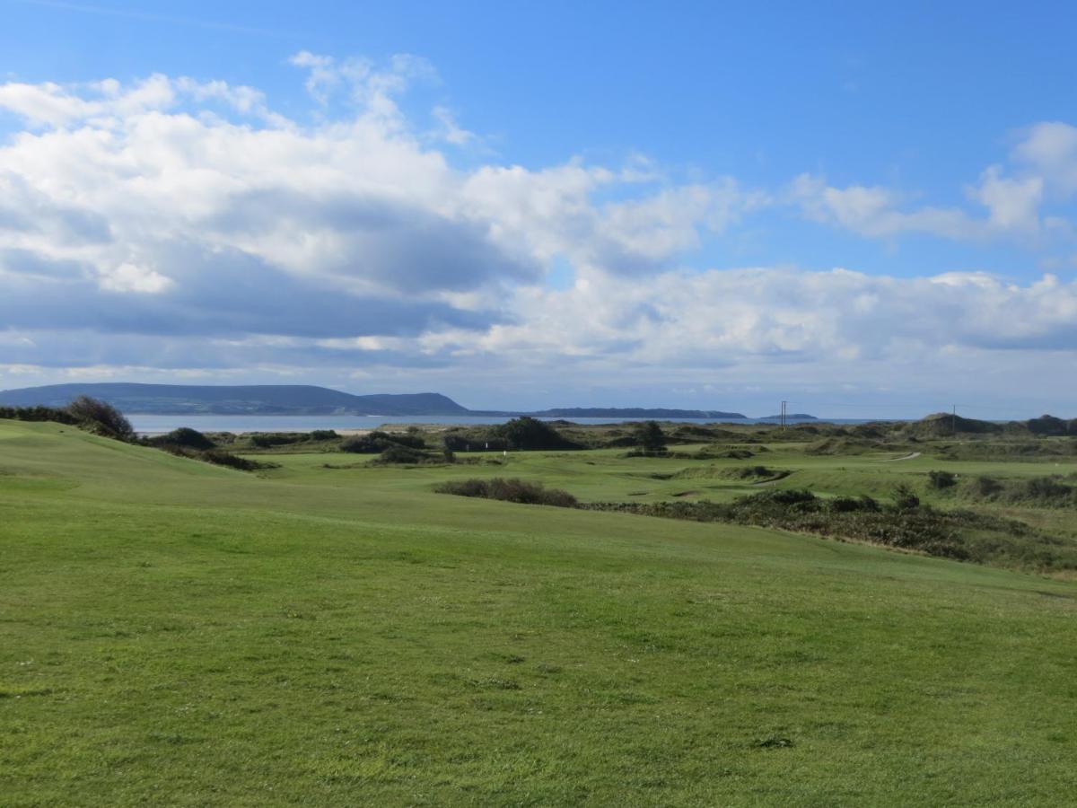 Four Seasons Guest House Pembrey Екстер'єр фото